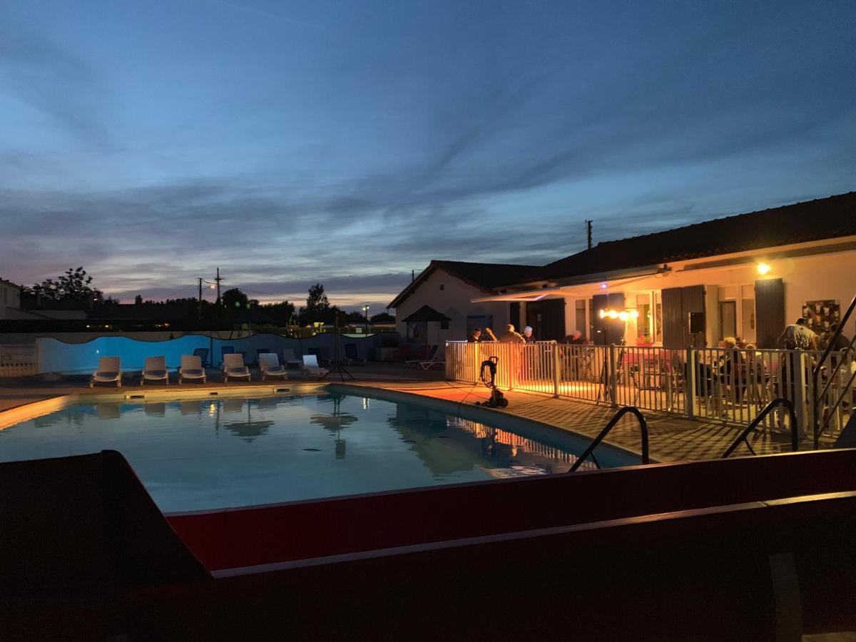 Camping Les Violettes La Faute-sur-Mer Exterior photo